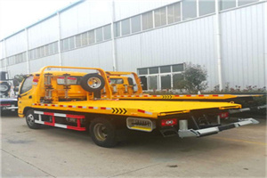 西秀区附近拖车救援搭电