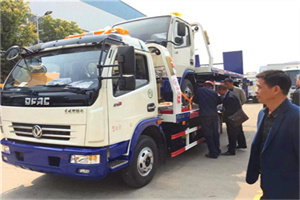 西秀区汽车道路救援拖车价格
